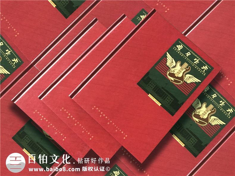 東營(yíng)市勝利中學(xué)創(chuàng)意畢業(yè)紀(jì)念冊(cè)設(shè)計(jì)-個(gè)性化畢業(yè)留戀相冊(cè)內(nèi)容怎么做