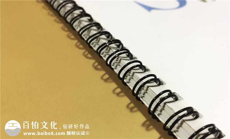 畢業(yè)紀(jì)念冊(cè)制作 了解紀(jì)念冊(cè)的裝訂方式，讓紀(jì)念冊(cè)更懂你！
