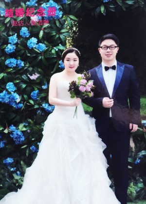 結(jié)婚紀(jì)念冊(cè)-家庭相冊(cè)制作-全家福紀(jì)念冊(cè)定制-家庭聚會(huì)影集