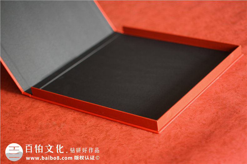 國家電網(wǎng)公司領(lǐng)導(dǎo)榮休紀念冊-高檔供電局領(lǐng)導(dǎo)退休相冊設(shè)計