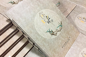 同學聚會相冊制作很復雜 在專業(yè)的相冊制作公司下完成很簡單！