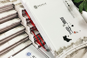 畢業(yè)紀(jì)念冊(cè)定制 定制制作專屬高檔不高價(jià)的畢業(yè)紀(jì)念冊(cè)！